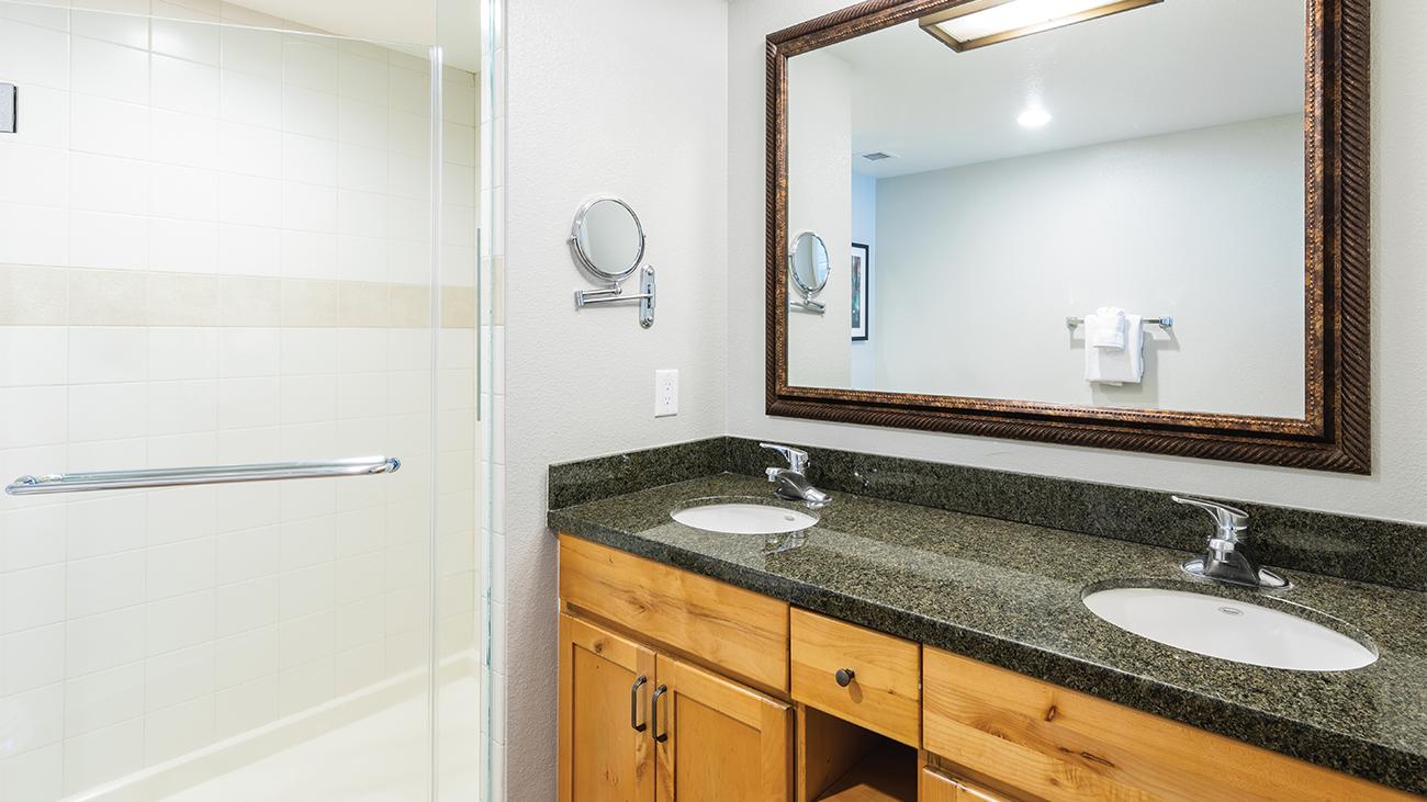 Primary Bathroom (3-Bedroom Villa)